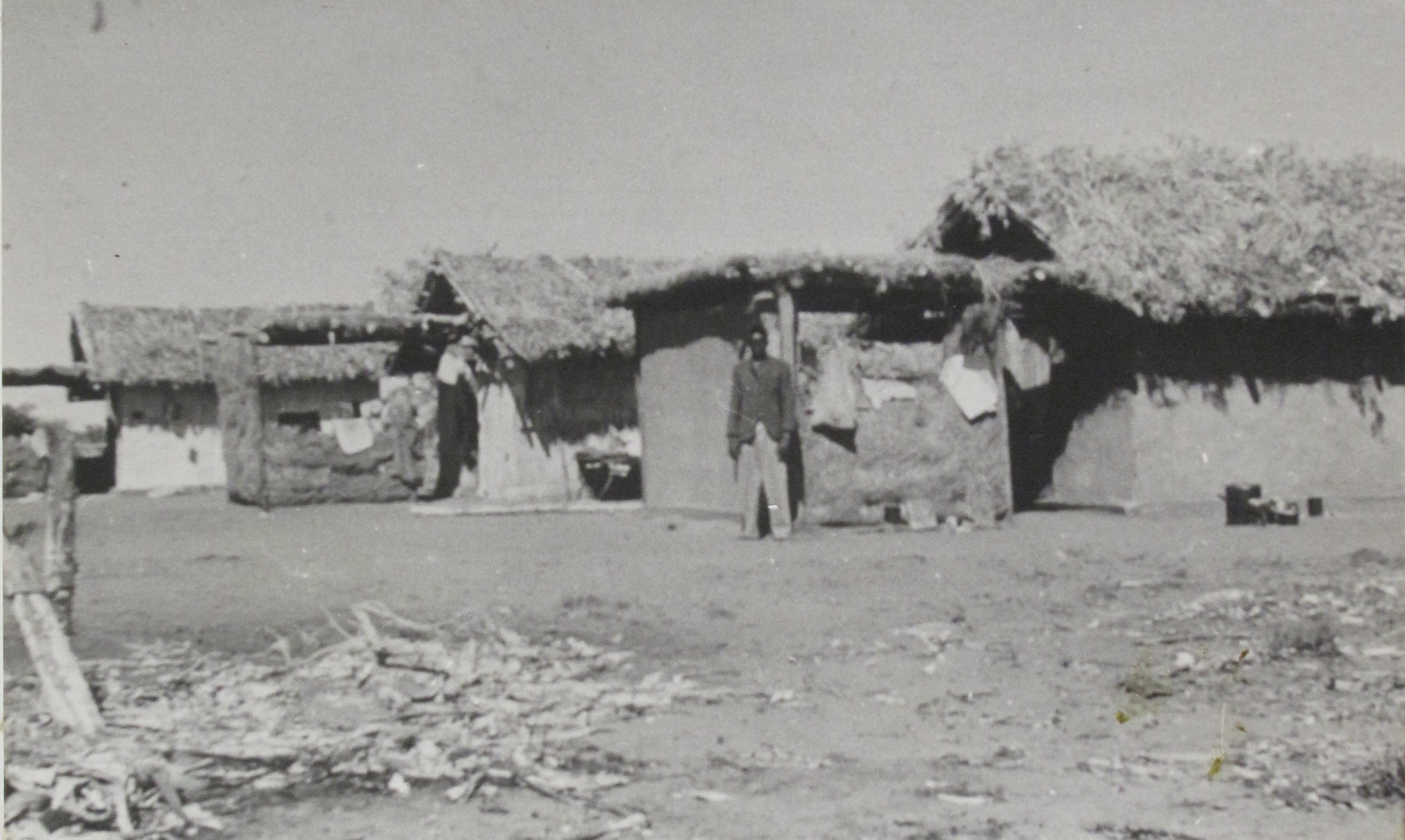 Adobe cottages at Yandeyarra 1953
